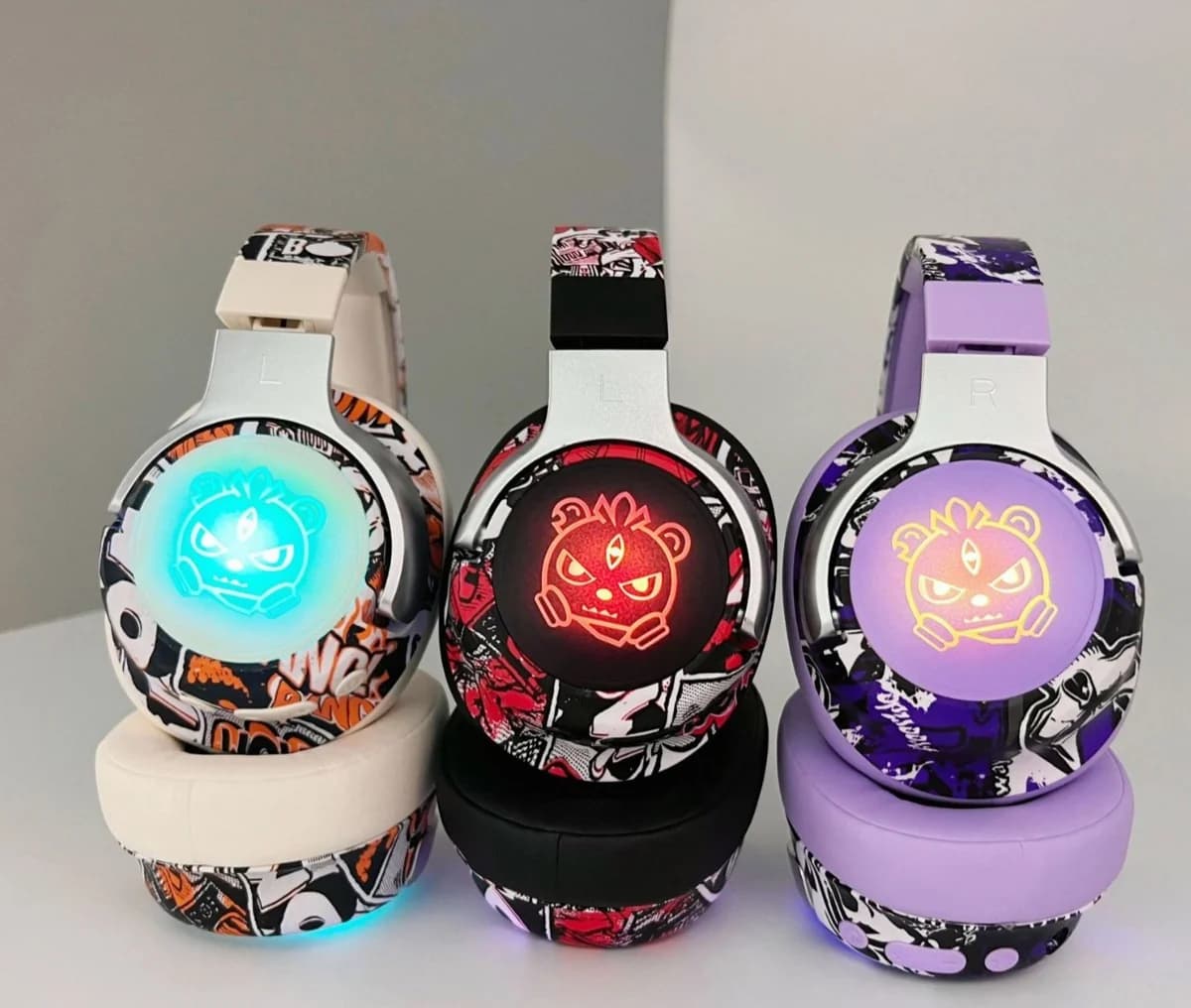 Graffiti Over-Ear Bluetooth Headphones with RGB Lights and Mic